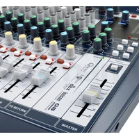Soundcraft Signature10EU zenekari keverőpult