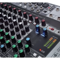 Soundcraft Signature12EU zenekari keverőpult