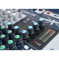 Soundcraft Signature22EU zenekari keverőpult