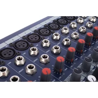 Soundcraft EFX8 zenekari keverőpult